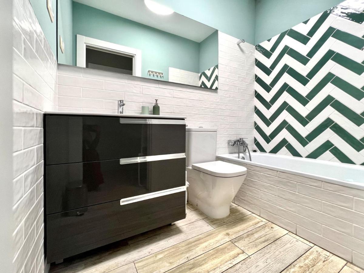 Housing Leon Unifamiliar Con Patio A 100 Metros De La Catedral Villa Екстериор снимка